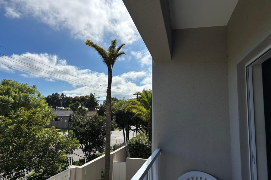 2 Bedroom Property for Sale in Table View Western Cape
